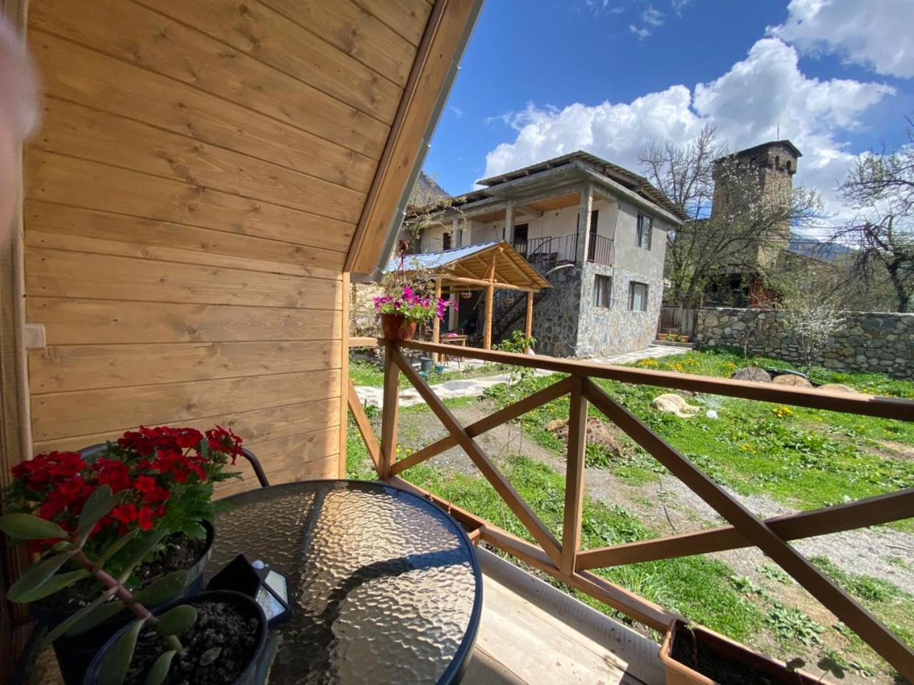 Guesthouse Venera Mestia Eksteriør billede