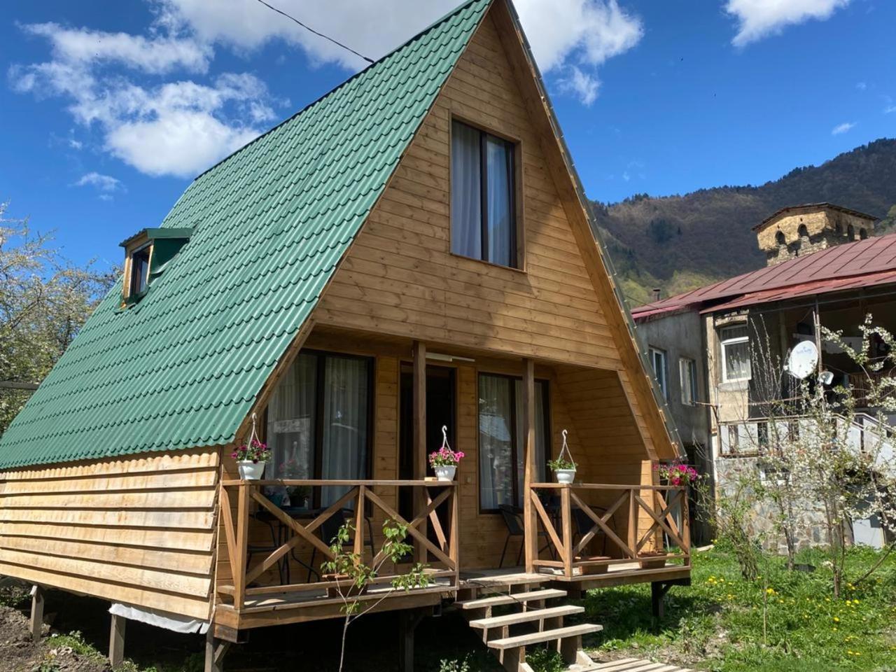 Guesthouse Venera Mestia Eksteriør billede